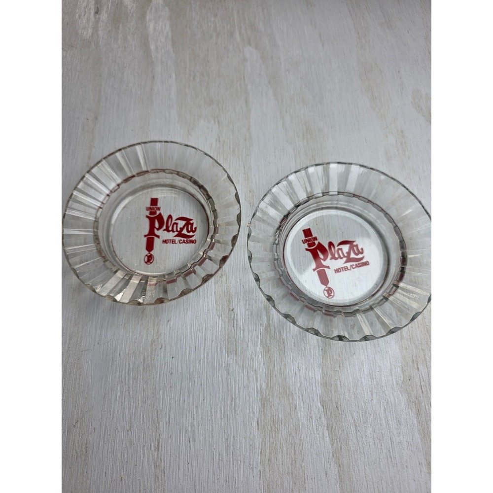 Vintage Union Plaza Hotel Casino Glass Ashtrays Set of 2 Las Vegas Souvenir 4"